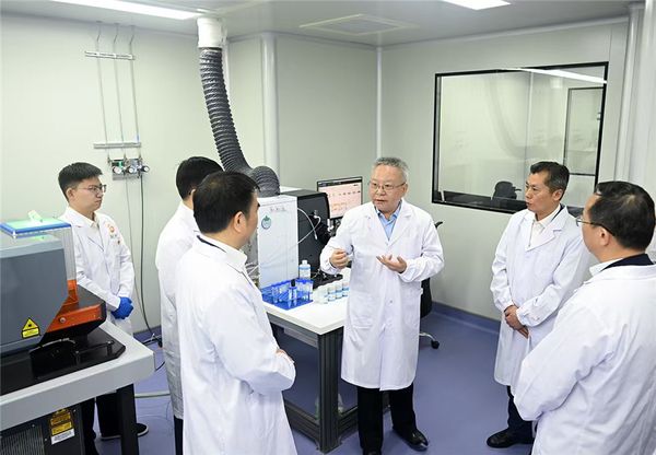 沈晓明到省地质院调研并主持召开座谈会