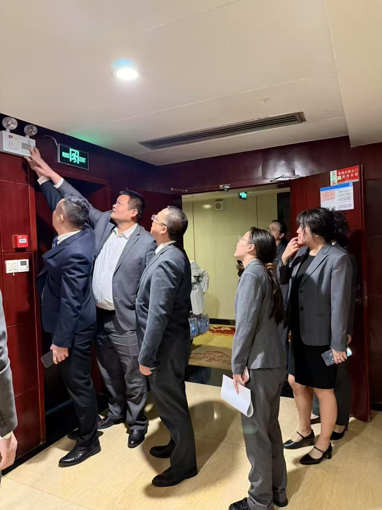 筑牢清明安全防线  护航酒店稳健运营 —中南建设集团所属江山国际大酒店开展节前安全大检查